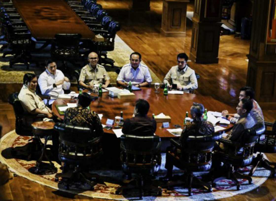 Prabowo Pimpin Rapat Bersama Dewan Ekonomi Nasional