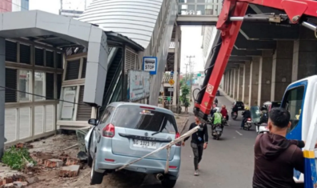 BPKARSS : Layanan LRT Tak Terganggu Imbas Kecelakaan di Stasiun BPKARSS : Layanan LRT Tak Terganggu Imbas Kecelakaan di Stasiun