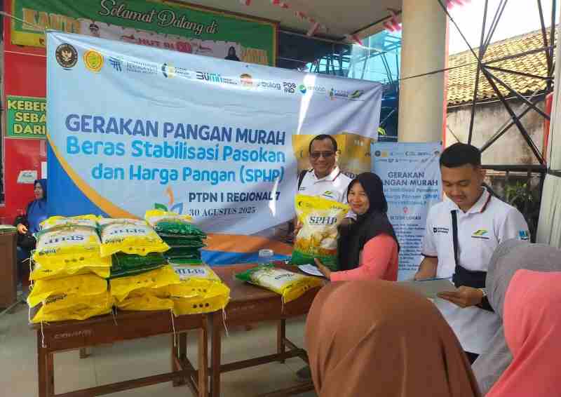 PTPN I Regional 7 Gelar Pasar Murah di 13 Titik PTPN I Regional 7 Gelar Pasar Murah di 13 Titik