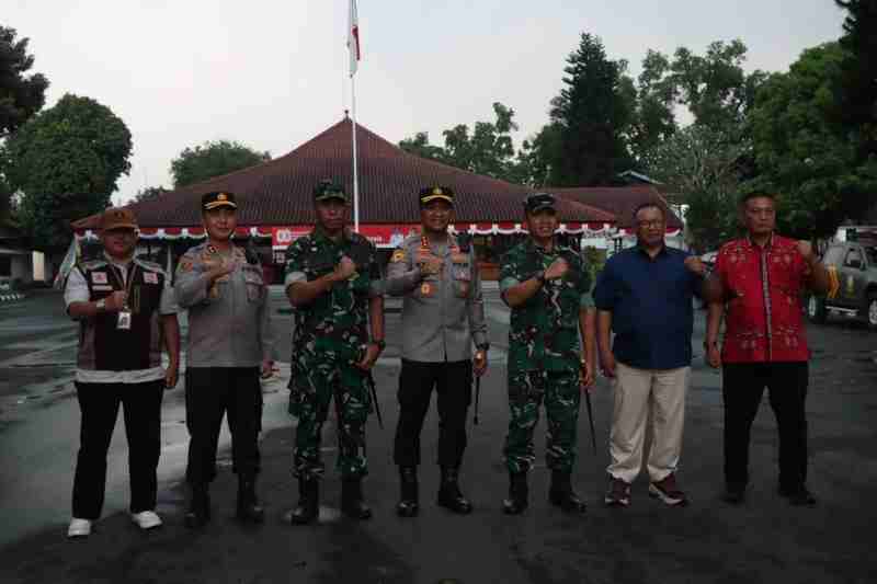 Sinergi Tiga Pilar Banyumas Apel dan Patroli Skala Besar Menjaga Kondusifitas Banyumas Sinergi Tiga Pilar Banyumas Apel dan Patroli Skala Besar Menjaga Kondusifitas Banyumas