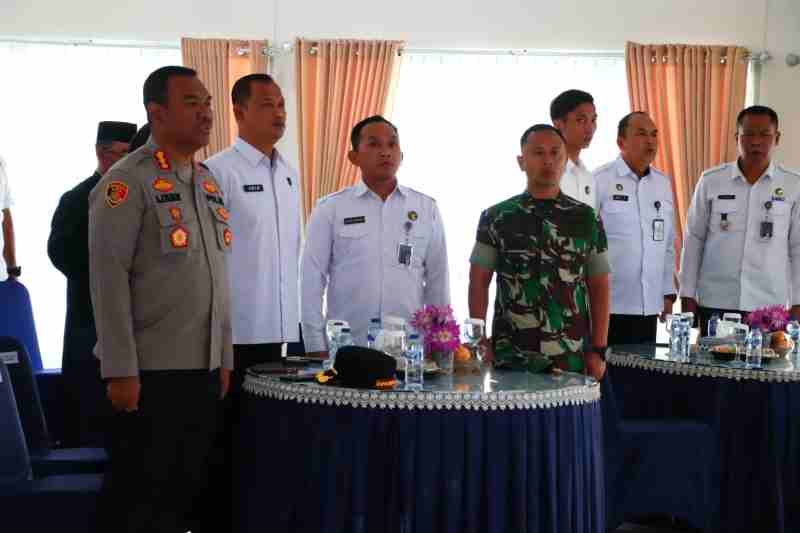 Dandim 0410/KBL Memberikan Peran Strategis Dalam Kegiatan Ikrar Setia Kepada NKRI Dandim 0410/KBL Memberikan Peran Strategis Dalam Kegiatan Ikrar Setia Kepada NKRI