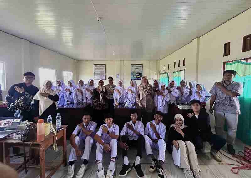 Tim Prodi Sains Aktuaria ITERA Gelar Pelatihan Eksplorasi Data dan Dashboard Statistik di SMKS Nurul Huda Tim Prodi Sains Aktuaria ITERA Gelar Pelatihan Eksplorasi Data dan Dashboard Statistik di SMKS Nurul Huda