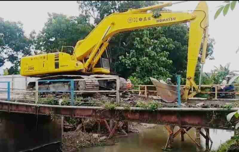 Jembatan Sei Kualanamu Desa Pagar Merbau Lubuk Pakanm Sesuai SNI dan Bahan Yang Berkualitas Jembatan Sei Kualanamu Desa Pagar Merbau Lubuk Pakanm Sesuai SNI dan Bahan Yang Berkualitas