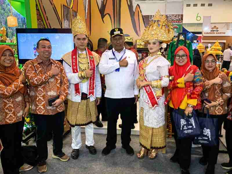 Wabup I Komang Koheri Wakili Bupati Hadiri Pembukaan AOE 2025 Wabup I Komang Koheri Wakili Bupati Hadiri Pembukaan AOE 2025