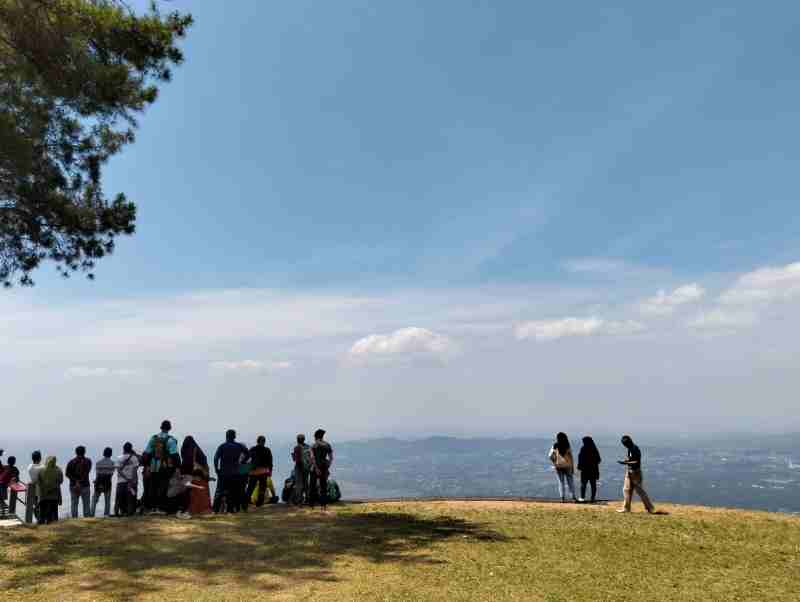 Seni, Alam, dan Pesona Rawa Pening di Puncak Gunung Gajah Seni, Alam, dan Pesona Rawa Pening di Puncak Gunung Gajah