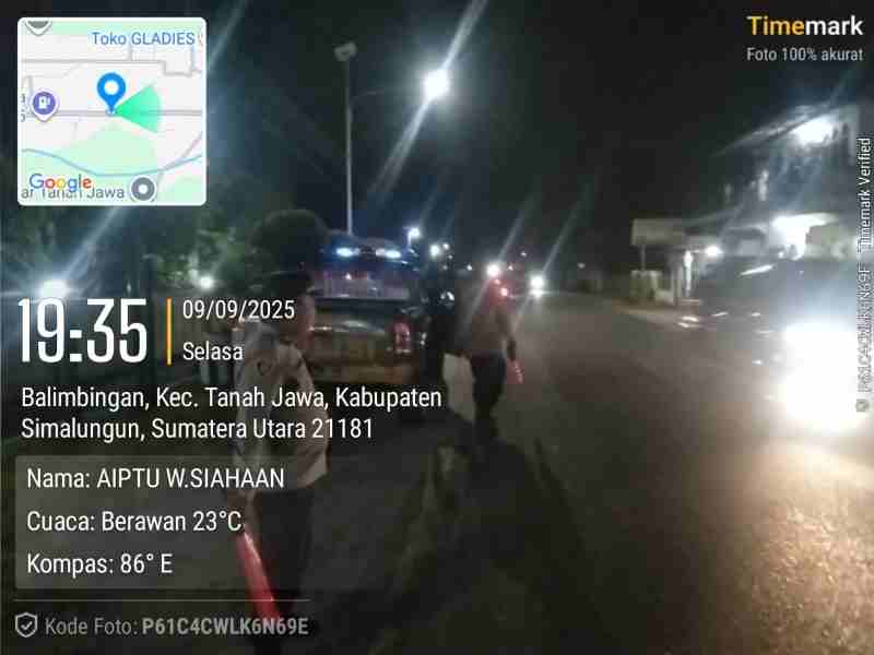 Polsek Tanah Jawa Intensifkan Blue Light Patrol Lindungi Masyarakat dari Kejahatan Jalanan Polsek Tanah Jawa Intensifkan Blue Light Patrol Lindungi Masyarakat dari Kejahatan Jalanan