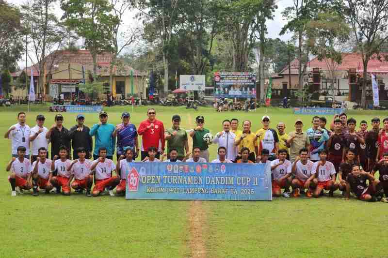 Parosil Mabsus Harap Turnamen Dandim Cup Dapat Melahirkan Atlet Terbaik Parosil Mabsus Harap Turnamen Dandim Cup Dapat Melahirkan Atlet Terbaik