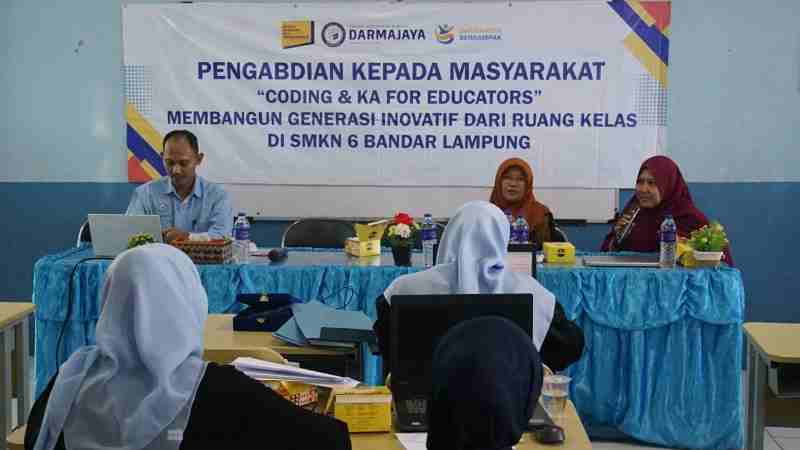 Dosen Darmajaya Latih Guru SMKN 6 Lampung Kuasai Coding & AI untuk Cetak Generasi Inovatif Dosen Darmajaya Latih Guru SMKN 6 Lampung Kuasai Coding & AI untuk Cetak Generasi Inovatif