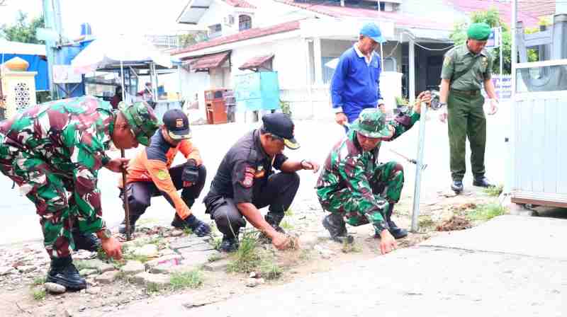 Sambut HUT TNI ke-80, Koramil 410-04/TKT Laksanakan Kegiatan Karya Bhakti & Kamis Bersih Sambut HUT TNI ke-80, Koramil 410-04/TKT Laksanakan Kegiatan Karya Bhakti & Kamis Bersih