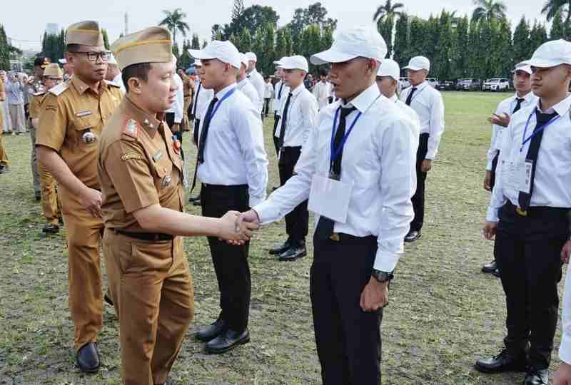 Pemprov Lampung Lepas 31 Calon Praja IPDN, Investasi Jangka Panjang untuk ASN Profesional Pemprov Lampung Lepas 31 Calon Praja IPDN, Investasi Jangka Panjang untuk ASN Profesional