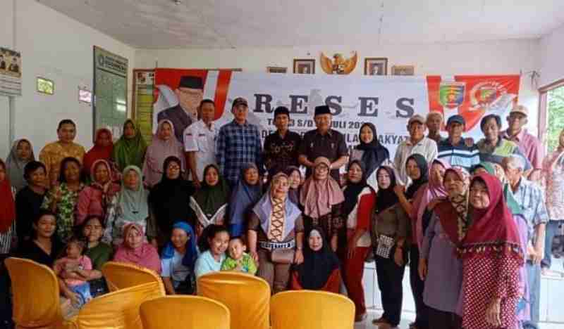 Anggota DPRD Mikdar Ilyas Dengarkan Aspirasi Soal Keluhan Harga Singkong Anggota DPRD Mikdar Ilyas Dengarkan Aspirasi Soal Keluhan Harga Singkong