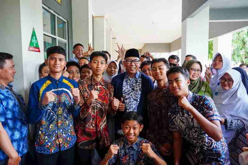 Gubernur Lampung Tinjau SPPG Rajabasa, Pastikan Protokol Keamanan Pangan Dijalankan Gubernur Lampung Tinjau SPPG Rajabasa, Pastikan Protokol Keamanan Pangan Dijalankan