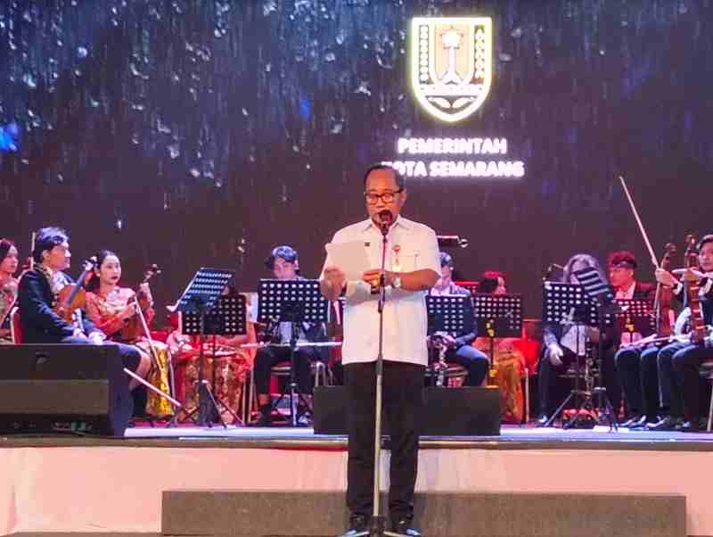 Konser Kebangsaan “Senandung Harmoni Membangun Negeri” Meriah Sarat Pesan Toleransi Konser Kebangsaan “Senandung Harmoni Membangun Negeri” Meriah Sarat Pesan Toleransi