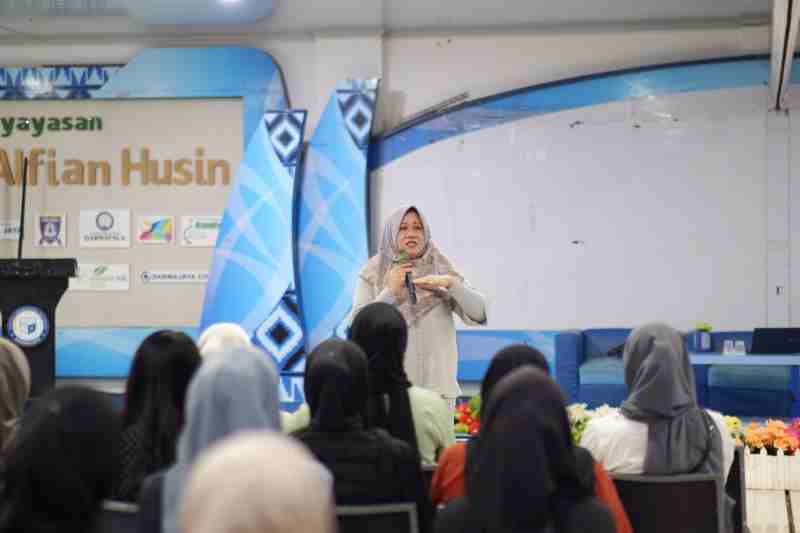 Siapkan Lulusan Unggul, Prodi Manajemen Gelar Pembekalan Skripsi Bagi Mahasiswa Siapkan Lulusan Unggul, Prodi Manajemen Gelar Pembekalan Skripsi Bagi Mahasiswa