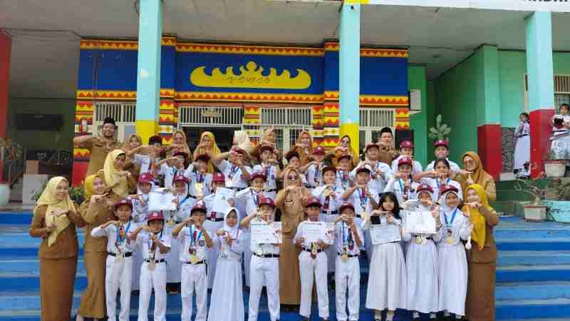 Stamina, Teknik dan Mental Baja, SDN 2 Rawalaut Panen Medali di Ajang Lampung Student Olympic Karate 2025 Stamina, Teknik dan Mental Baja, SDN 2 Rawalaut Panen Medali di Ajang Lampung Student Olympic Karate 2025