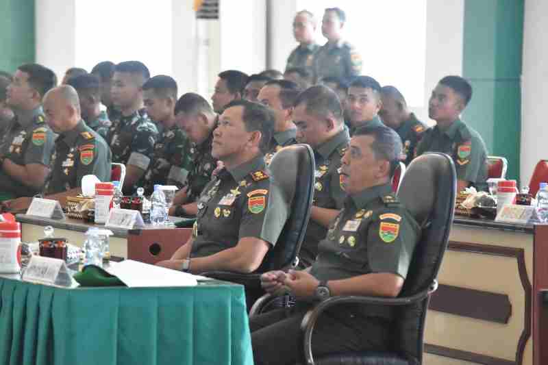 Pangdam XXI/Raden Inten Buka Pelatihan Collection Social Listening dan Drone Based Spatial Mapping Pangdam XXI/Raden Inten Buka Pelatihan Collection Social Listening dan Drone Based Spatial Mapping