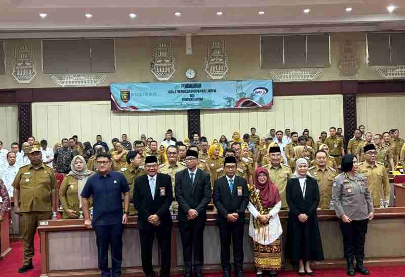 Mad Hasnurin Hadiri Pengukuhan Kepala Perwakilan BPK Lampung Mad Hasnurin Hadiri Pengukuhan Kepala Perwakilan BPK Lampung