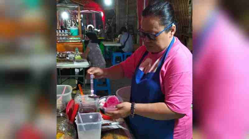 Es Cao Dewi Semawis: Legenda Manis di Tengah Riuh Pasar Malam Pecinan Es Cao Dewi Semawis: Legenda Manis di Tengah Riuh Pasar Malam Pecinan