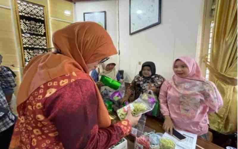 Produk Perhutanan Sosial Naik Kelas, OJK Dorong Akses Permodalan dan Pasar Lewat BUYER VISIT KUPS Produk Perhutanan Sosial Naik Kelas, OJK Dorong Akses Permodalan dan Pasar Lewat BUYER VISIT KUPS