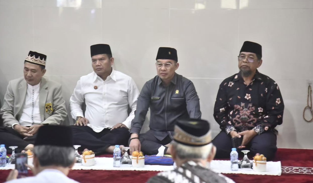 Ketua Komisi V DPRD Lampung Hadiri Do’a Bersama Peringatan Maulid Nabi Muhammad SAW 1447 H di Polda Lampung Ketua Komisi V DPRD Lampung Hadiri Do’a Bersama Peringatan Maulid Nabi Muhammad SAW 1447 H di Polda Lampung