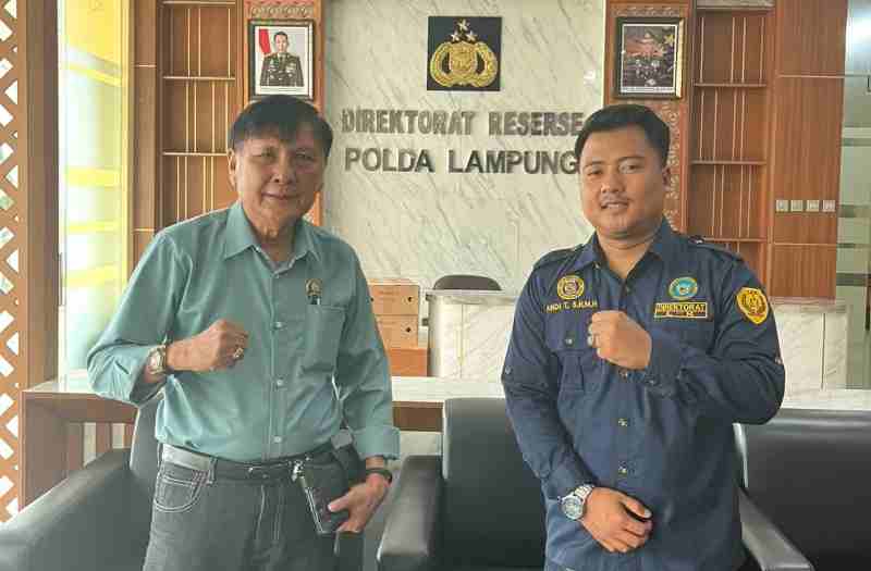 Dugaan Penipuan, Oknum ASN Disdikbud Pemkab Pesawaran Dilaporkan ke Polda Lampung Dugaan Penipuan, Oknum ASN Disdikbud Pemkab Pesawaran Dilaporkan ke Polda Lampung