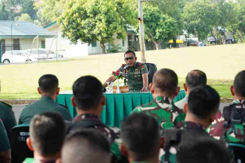 Tingkatkan Kinerja dan Profesionalisme, Danrem 043/Gatam Sampaikan Arahan kepada Prajurit dan PNS Tingkatkan Kinerja dan Profesionalisme, Danrem 043/Gatam Sampaikan Arahan kepada Prajurit dan PNS