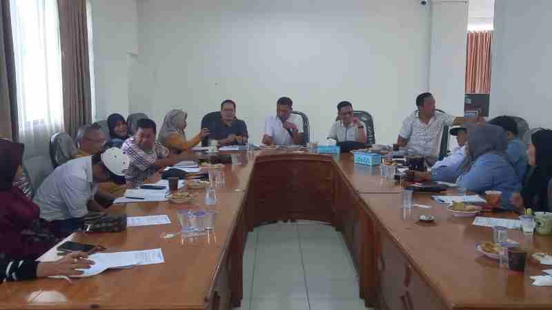 PWI Gelar Rapat Persiapan Diskusi Publik Tema Integritas Wartawan di Era Kecerdasan Buatan PWI Gelar Rapat Persiapan Diskusi Publik Tema Integritas Wartawan di Era Kecerdasan Buatan