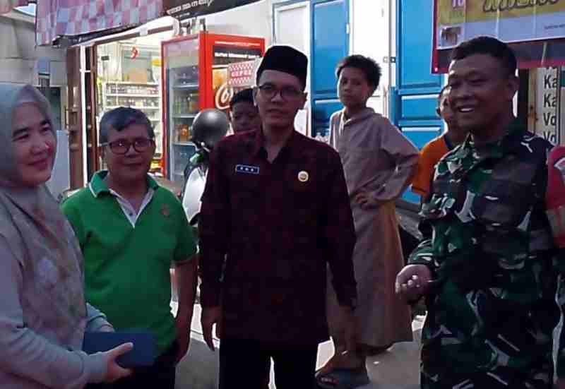 TNI Bersama Warga dan Pemkot Berhasil Cegah Bencana Kebakaran di Kelurahan Way Dadi TNI Bersama Warga dan Pemkot Berhasil Cegah Bencana Kebakaran di Kelurahan Way Dadi