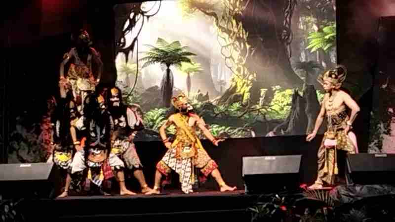 Pagelaran Ngesti Pandowo dan Laku Kehidupan di Kota Semarang Pagelaran Ngesti Pandowo dan Laku Kehidupan di Kota Semarang