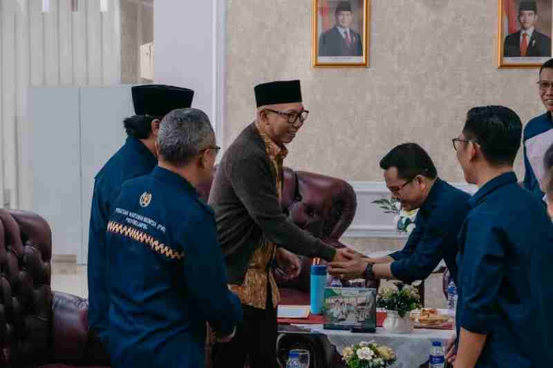 Gubernur Mirza Dukung Penguatan Kemitraan Pemerintah dan Media di Lampung Gubernur Mirza Dukung Penguatan Kemitraan Pemerintah dan Media di Lampung