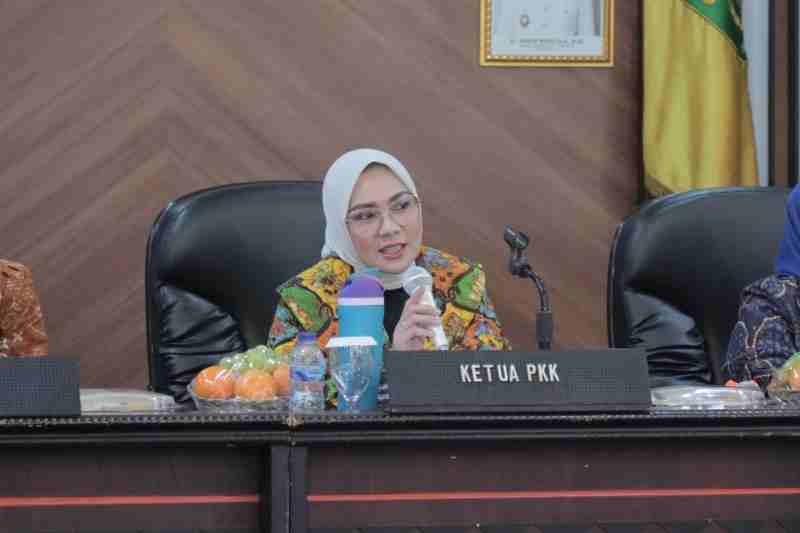 Ketua TP PKK Batin Wulan Pimpin Rapat Persiapan Peringatan Hari Ibu ke-97 Tahun 2025 Ketua TP PKK Batin Wulan Pimpin Rapat Persiapan Peringatan Hari Ibu ke-97 Tahun 2025