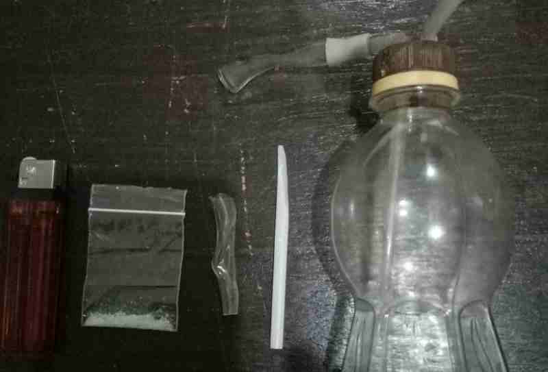 Diduga Bandar Narkoba Jenis Sabu Inisial RW Tidak Tersentuh Hukum di Aek Batu Asam Jawa Diduga Bandar Narkoba Jenis Sabu Inisial RW Tidak Tersentuh Hukum di Aek Batu Asam Jawa