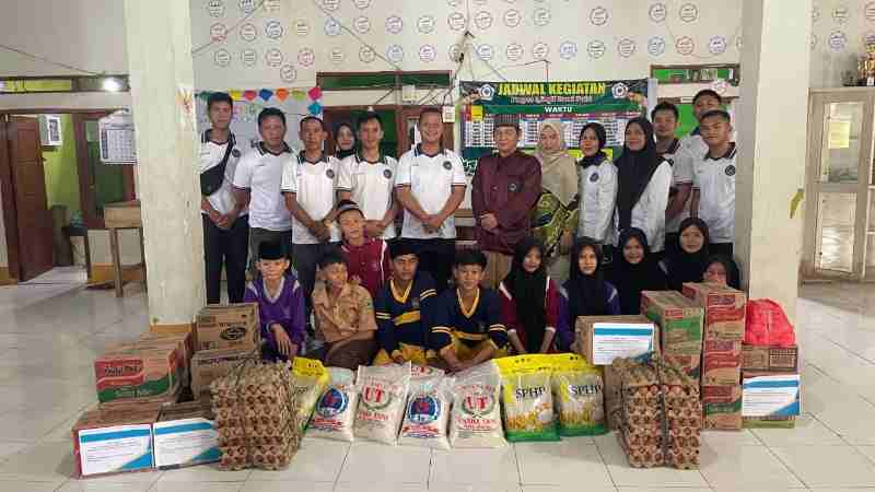 Lapas Kelas IIB Kotaagung Tebar Kepedulian Lewat Bakti Sosial Lapas Kelas IIB Kotaagung Tebar Kepedulian Lewat Bakti Sosial