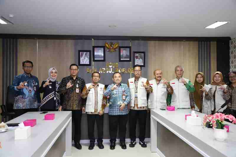 RSUD Dr. H. Abdul Moeloek Terima Kunjungan Tim Monev KIP, Komitmen Transparansi Semakin Diperkuat RSUD Dr. H. Abdul Moeloek Terima Kunjungan Tim Monev KIP, Komitmen Transparansi Semakin Diperkuat
