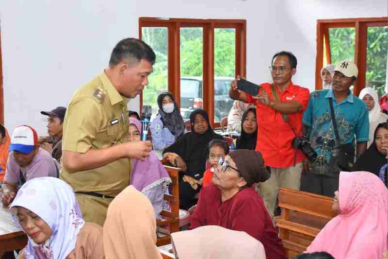 Wabup Tubaba Ajak Masyarakat Hidup Sehat Lewat Program Pengobatan Gratis “Tubaba Q Sehat” Wabup Tubaba Ajak Masyarakat Hidup Sehat Lewat Program Pengobatan Gratis “Tubaba Q Sehat”