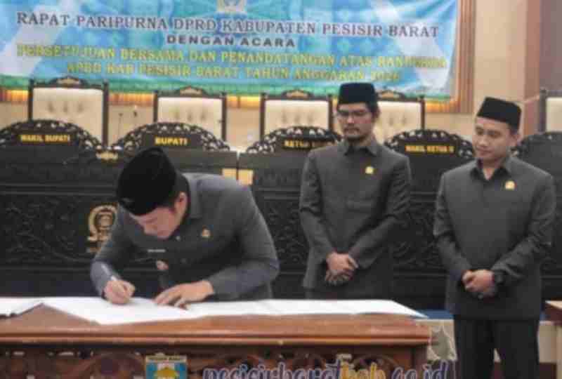 Dedi Irawan: Saran dan Pendapat Yang Disampaikan DPRD Bertujuan Untuk Perbaikan Dedi Irawan: Saran dan Pendapat Yang Disampaikan DPRD Bertujuan Untuk Perbaikan