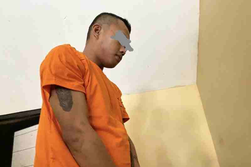 Jual Pacar Melalui Michat, Pemuda 21 Tahun di Bandar Lampung Ditangkap Jual Pacar Melalui Michat, Pemuda 21 Tahun di Bandar Lampung Ditangkap