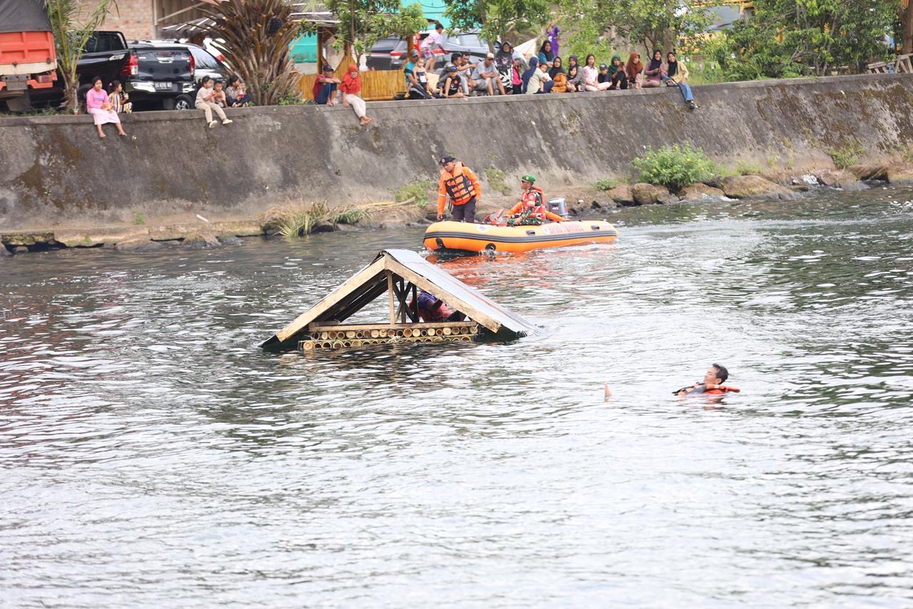 Simulasi Kesiapsiagaan Antisipasi Ancaman Banjir Ekstrem di Sumsel Simulasi Kesiapsiagaan Antisipasi Ancaman Banjir Ekstrem di Sumsel