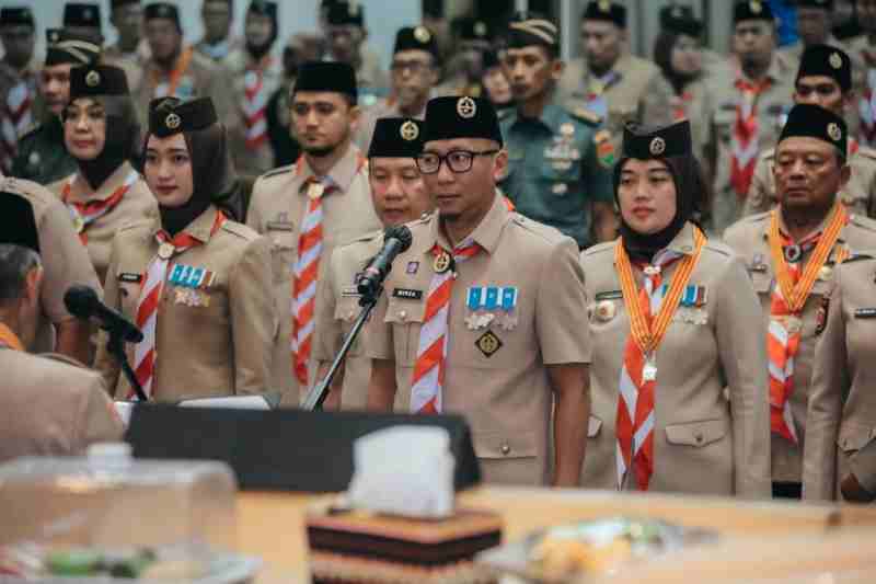 Gubernur Mirza Dorong Pramuka Jadi Mitra Strategis Pemprov dalam Ketahanan Pangan dan Tanggap Bencana Gubernur Mirza Dorong Pramuka Jadi Mitra Strategis Pemprov dalam Ketahanan Pangan dan Tanggap Bencana