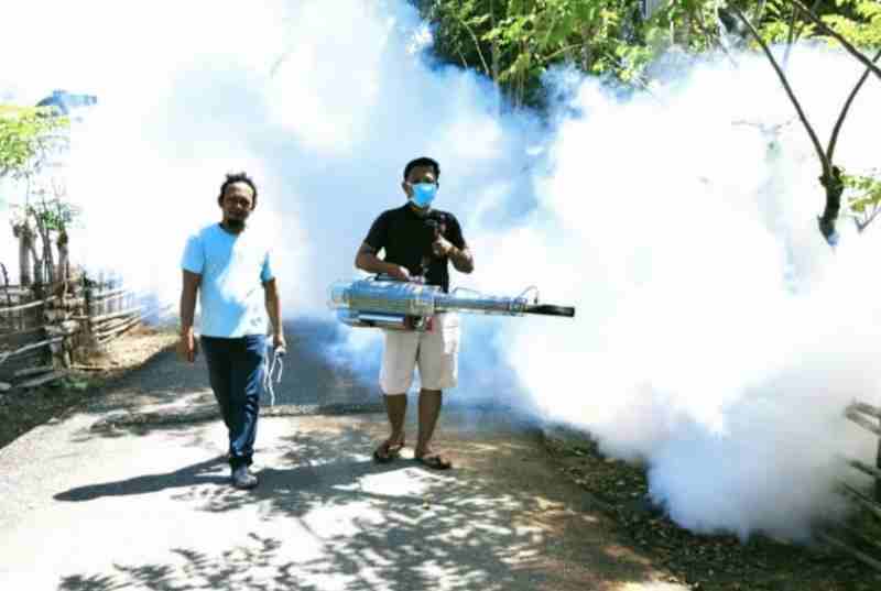 Cegah Demam Berdarah, Pemdes Tanjung Kemuning II Lakukan Fogging Cegah Demam Berdarah, Pemdes Tanjung Kemuning II Lakukan Fogging
