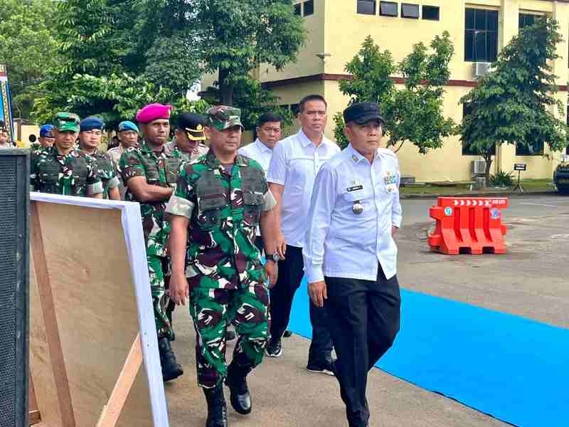 Kasdam XXI/RI Hadiri Apel Ojol, Bakti Sosial, Bakti Kesehatan, dan Penyerahan Bantuan Kemanusiaan Kasdam XXI/RI Hadiri Apel Ojol, Bakti Sosial, Bakti Kesehatan, dan Penyerahan Bantuan Kemanusiaan