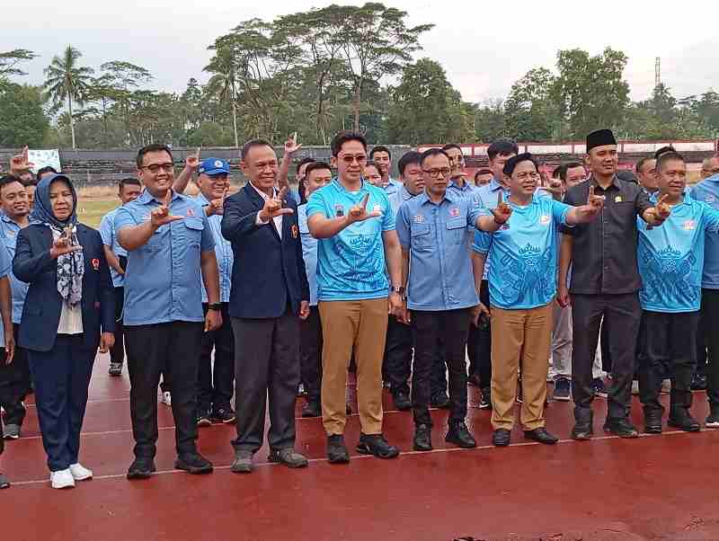 Egi: Atlit Olahraga Bukan Hanya Prestasi yang Terpenting adalah Karakter Baik dan Sportifitas Egi: Atlit Olahraga Bukan Hanya Prestasi yang Terpenting adalah Karakter Baik dan Sportifitas