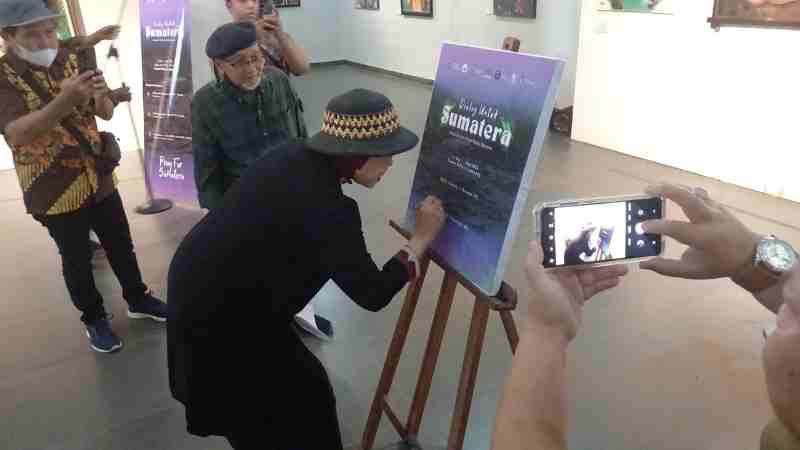 Seni Menyapa Duka, Pameran “Dialog untuk Sumatera” Resmi Dibuka di Taman Budaya Lampung Seni Menyapa Duka, Pameran “Dialog untuk Sumatera” Resmi Dibuka di Taman Budaya Lampung