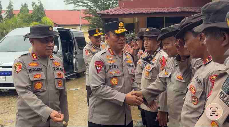 Wakapolri Tinjau Penanganan Dampak Bencana di Aceh Tamiang, Ratusan Kendaraan dan Personel Disiapkan Wakapolri Tinjau Penanganan Dampak Bencana di Aceh Tamiang, Ratusan Kendaraan dan Personel Disiapkan