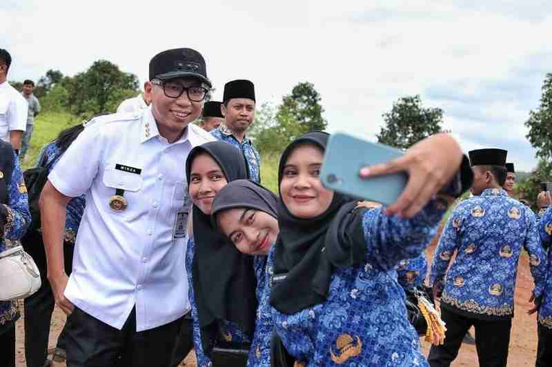 Penanaman Pohon di Taman Kehati Kotabaru Libatkan 863 PPPK Paruh Waktu Pascapelantikan Penanaman Pohon di Taman Kehati Kotabaru Libatkan 863 PPPK Paruh Waktu Pascapelantikan