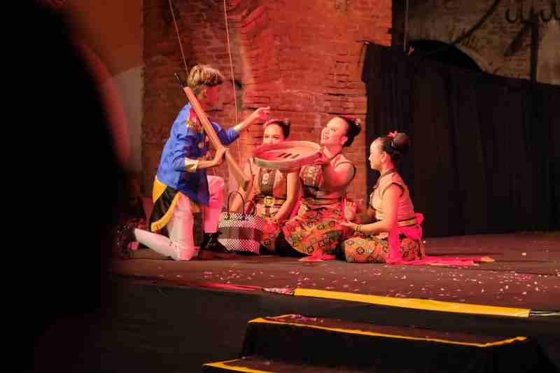 Ketika Benteng Mulai Bercerita Ketika Benteng Mulai Bercerita