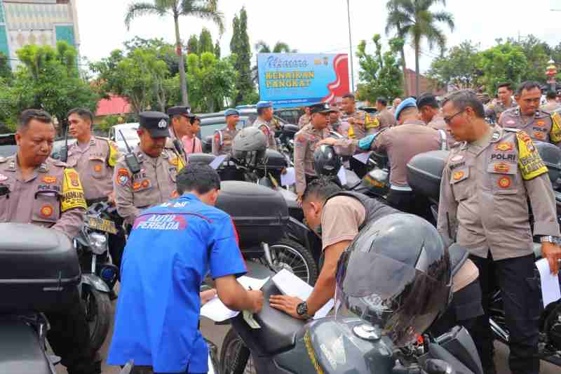 Pastikan Mobilitas Personel, Polresta Bandar Lampung Cek Ratusan Kendaraan Dinas Pastikan Mobilitas Personel, Polresta Bandar Lampung Cek Ratusan Kendaraan Dinas