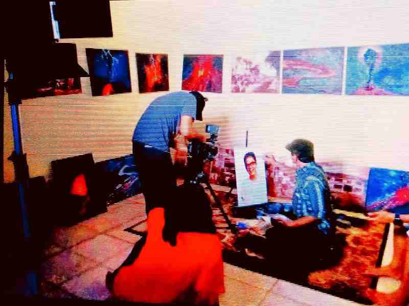 Bambang Suroboyo: Dari Distorsi Gitar ke Getar Kanvas Bambang Suroboyo: Dari Distorsi Gitar ke Getar Kanvas