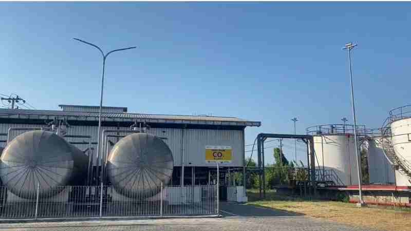 PTPN I Produksi CO2 Cair Derivat Pabrik Etanol PTPN I Produksi CO2 Cair Derivat Pabrik Etanol