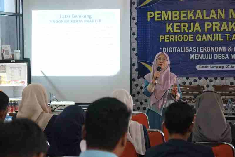 Puluhan Mahasiswa Unggul IIB Darmajaya Digembleng Kerja Praktik untuk Dongkrak Produktivitas Dunia Kerja Puluhan Mahasiswa Unggul IIB Darmajaya Digembleng Kerja Praktik untuk Dongkrak Produktivitas Dunia Kerja